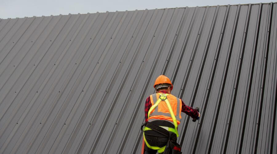 Professional residential roofers in Weesatche, TX